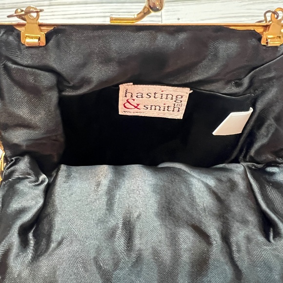 Hasting & Smith Black Beaded Sequins Clamshell Evening Purse Gold Accents - Picture 4 of 8